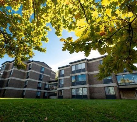 Au Campus Hotel Sherbrooke Kültér fotó