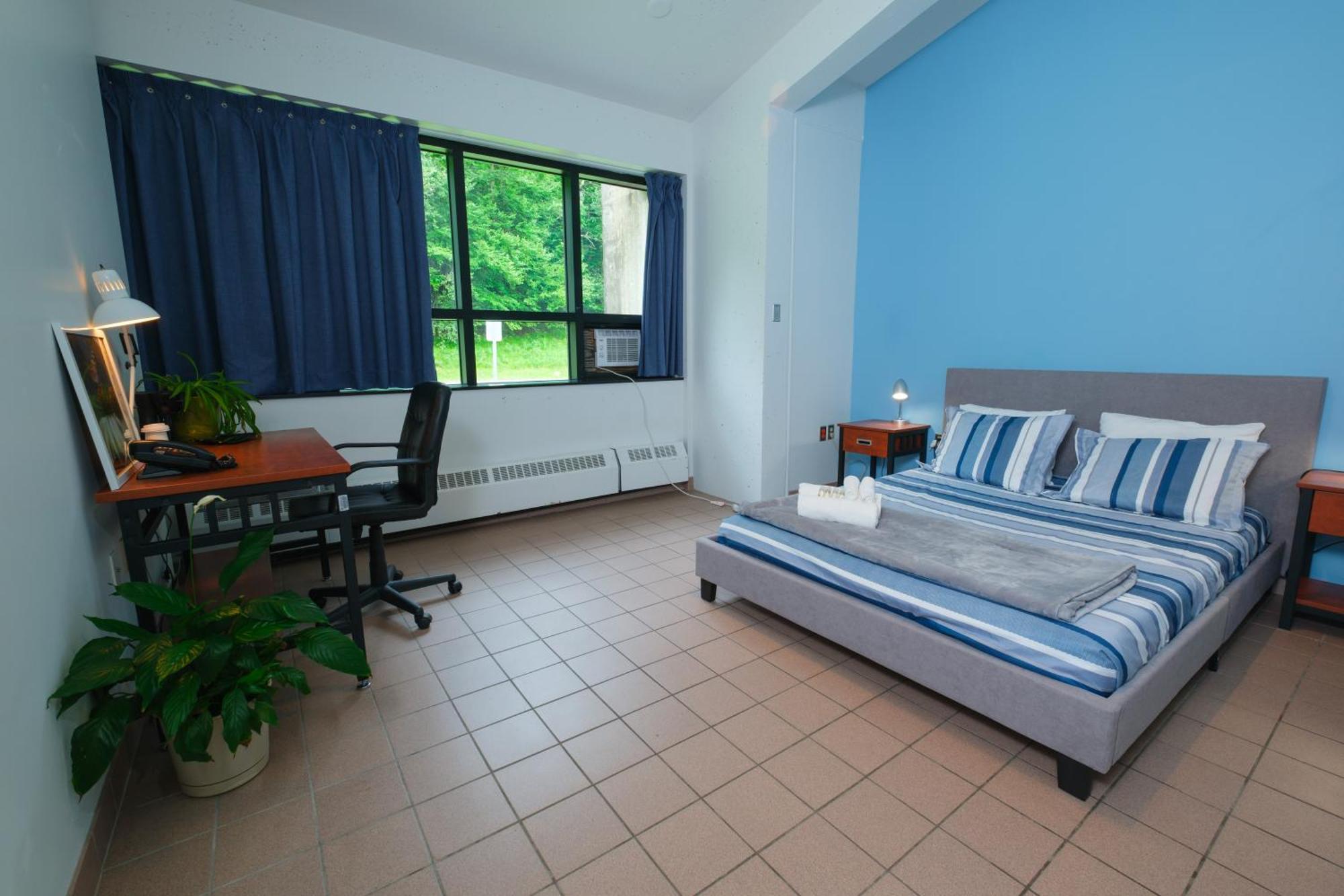 Au Campus Hotel Sherbrooke Kültér fotó